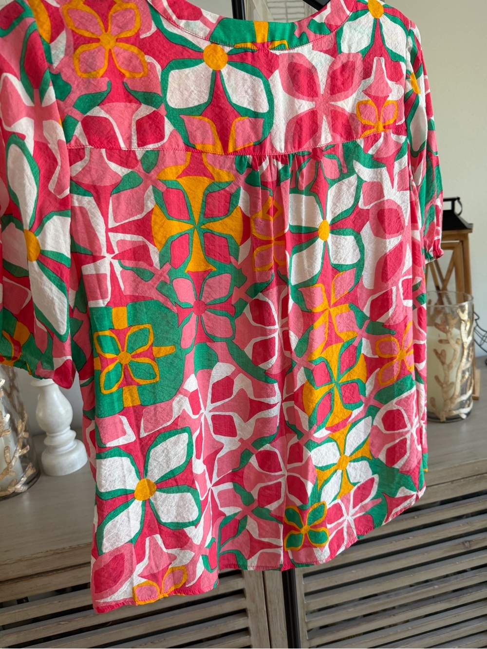Investments Slim Factor Bright Pink Floral Button-Front Women’s Top - Picture 5 of 5
